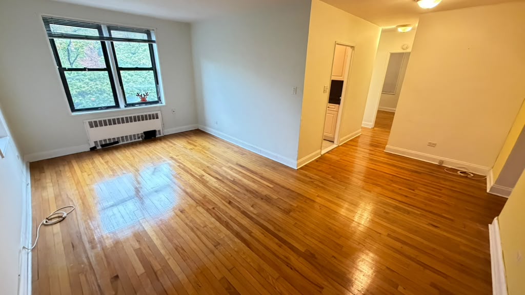 Apartment 77th Street  Queens, NY 11372, MLS-RD5795-20