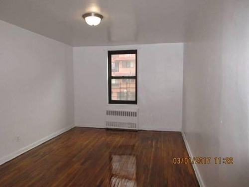 Apartment Sanford Avenue  Queens, NY 11375, MLS-RD1067-2