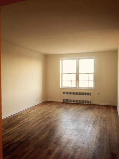 Apartment Woodhaven Blvd  Queens, NY 11374, MLS-RD1074-9