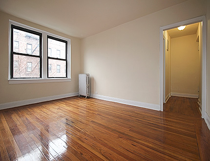 Apartment 47th Street  Queens, NY 11104, MLS-RD1105-3