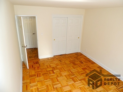 Apartment Ava Place  Queens, NY 11432, MLS-RD1366-8