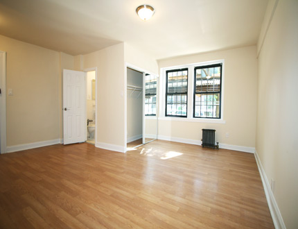 Apartment 80th Street  Queens, NY 11372, MLS-RD1409-3