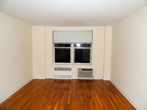 Apartment 150th Street  Queens, NY 11358, MLS-RD1570-4