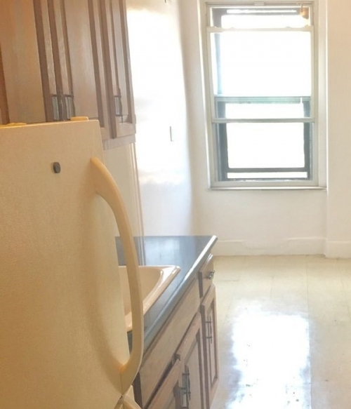 Apartment Union Turnpike  Queens, NY 11415, MLS-RD1595-3