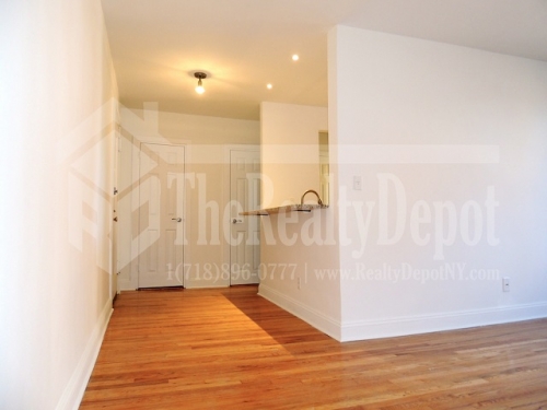 Apartment 113th Street  Queens, NY 11375, MLS-RD880-4
