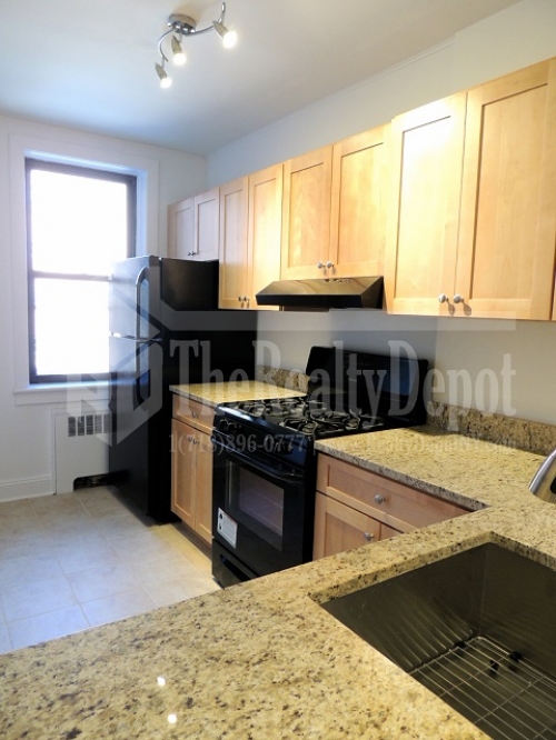 Apartment 113th Street  Queens, NY 11375, MLS-RD880-3