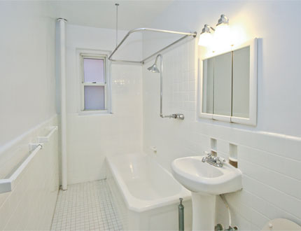  68th Ave.  Queens, NY 11375, MLS-RD956-2