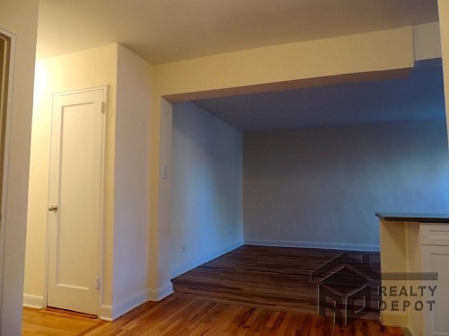 Apartment Queens Blvd  Queens, NY 11374, MLS-RD975-2